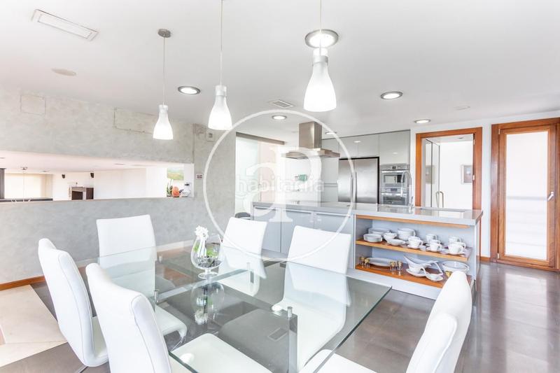 Foto c3a661e9-cf2d-4d9a-bbae-60d4cd89d192. Casa amb calefacció aparcament piscina a Centro-El Castillo Sagunt