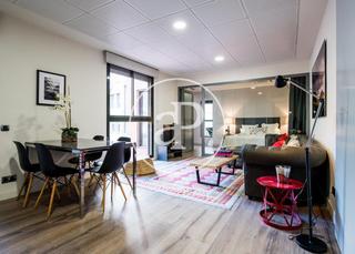 Miete Etagenwohnung  Carrer de casanova. Piso en alquiler amueblado cerca de avenida diagonal