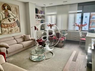 Pis a Russafa. Piso en venta de 250 m2 junto a colón