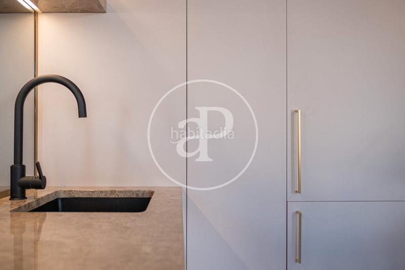 Foto 5d36b946-ba08-469a-95e7-41f247ec1053. Location appartement avec chauffage parking piscine dans Barcelona