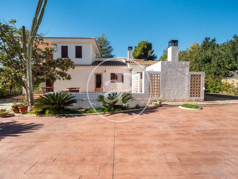 Foto e299dd96-05c4-4f8f-9e55-1d420dfe41e3. Casa con riscaldamento parcheggio piscina in Alfinach - Monasterios Puçol