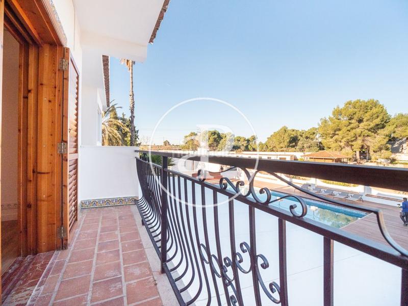 Foto ce1b2bd7-6d67-4897-aa6d-29756e1e70fa. Maison avec chauffage parking piscine dans Alameda Park Manises