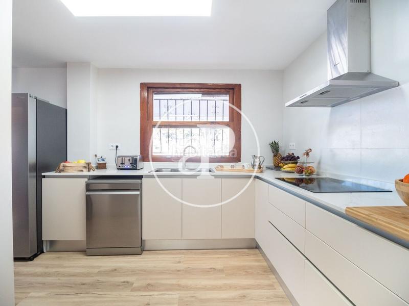 Foto d291c431-62f3-467b-b011-37f87b69ae83. Maison avec chauffage parking piscine dans Alameda Park Manises