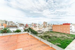 Casa a Catarroja. Parcela con proyecto y semi construida en catarroja