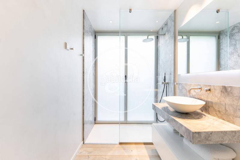 Foto 8f04641d-06d5-459c-ad46-bfc2e7686b36. Maison avec chauffage parking piscine dans Mira-sol Sant Cugat del Vallès