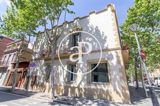 Casa  Carrer d'angel guimerà. Casa en venta en les tres torres