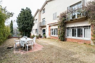 House  Carrer del sagrat cor. Casa con jardín en venta en sant just centro