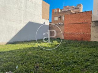 Terreny residencial a Avenida de Abril-9 de Octubre