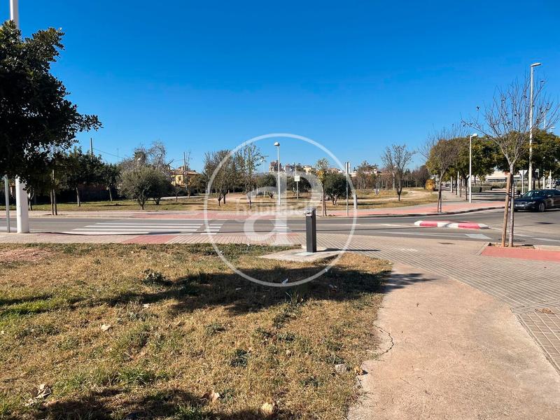 Foto cf9d6f18-bcc5-4d7c-967b-c43571fd3132. Wohngrundstück in Avenida de Abril-9 de Octubre Sagunt