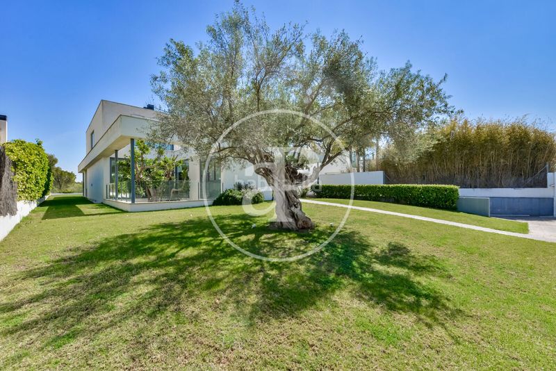 Foto afa919f8-b27e-4e75-a2fa-5603474514e2. Casa amb calefacció aparcament piscina a Torre en Conill-Cumbres de San Antonio Bétera