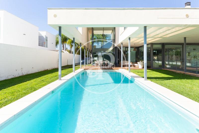 Foto f6f490db-8f8f-40d9-a50c-5eea69b8b05e. Casa con riscaldamento parcheggio piscina in Torre en Conill-Cumbres de San Antonio Bétera