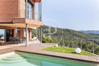 Casa  Carrer de l'avellaner. Casa en venta en matadepera
