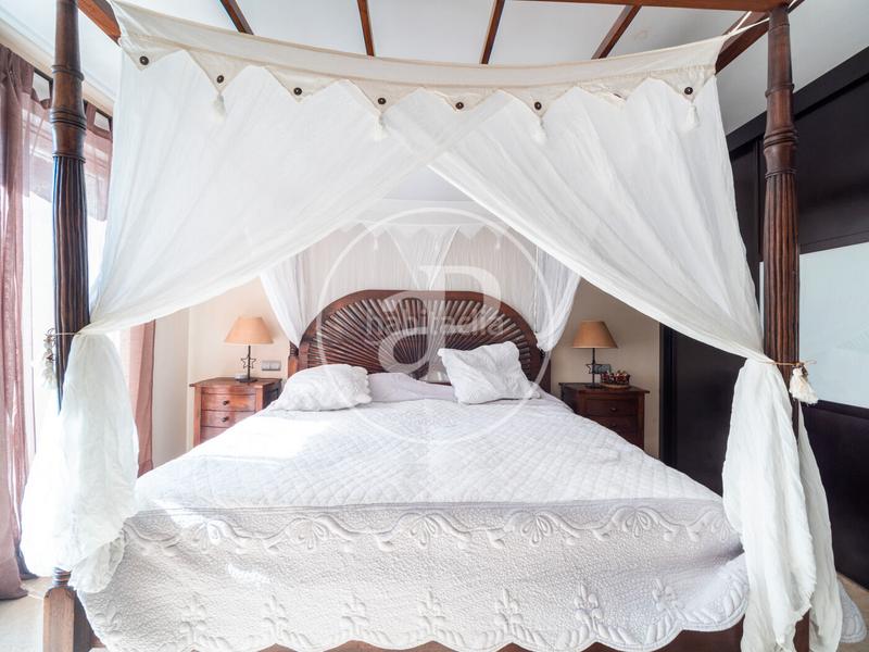 Foto 5d70cc09-4803-493a-a5ba-f076c2d38017. House with heating parking pool in Gilet