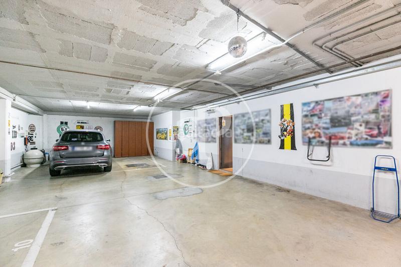 Foto 0b5d6e4d-96ba-4fbb-a150-e17f8b2eea6a. Casa amb calefacció aparcament piscina a Sarrià Barcelona
