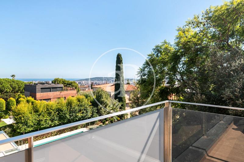 Foto 8a906b55-56ee-4a52-8add-42e8756698b9. Casa amb calefacció aparcament piscina a Sarrià Barcelona