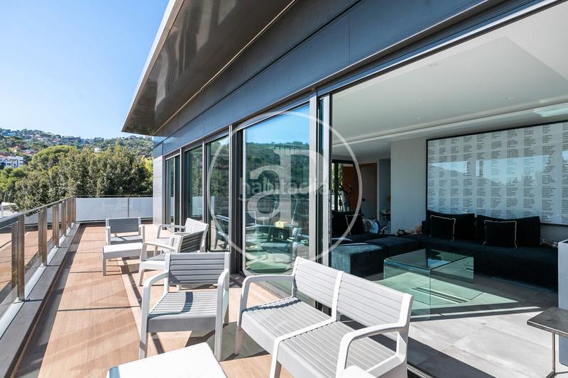 Foto c131aaa1-f6cb-4e3c-9df4-2d854444a559. Casa amb calefacció aparcament piscina a Sarrià Barcelona