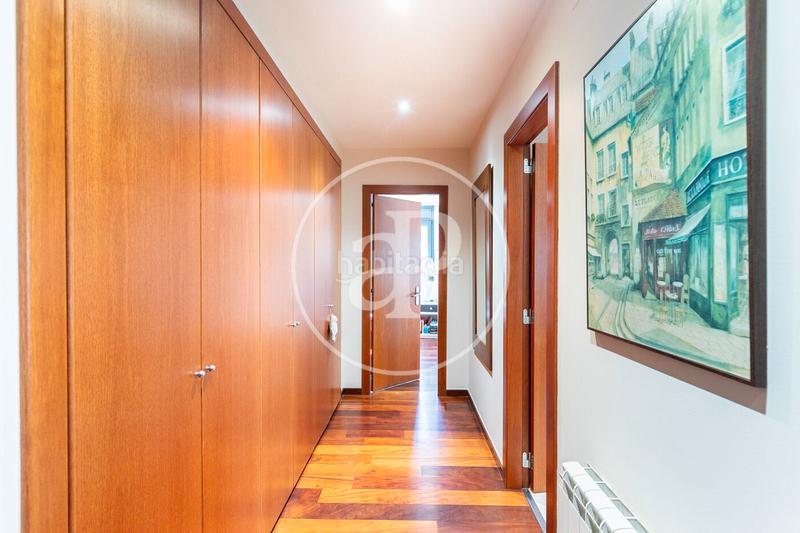 Foto ca1c3f75-0f5e-4163-b832-b6a50a52fa1d. Casa amb calefacció aparcament piscina a Sarrià Barcelona