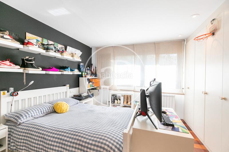 Foto da7bda19-bb11-4e55-b927-276b6bd8ce68. Casa amb calefacció aparcament piscina a Sarrià Barcelona