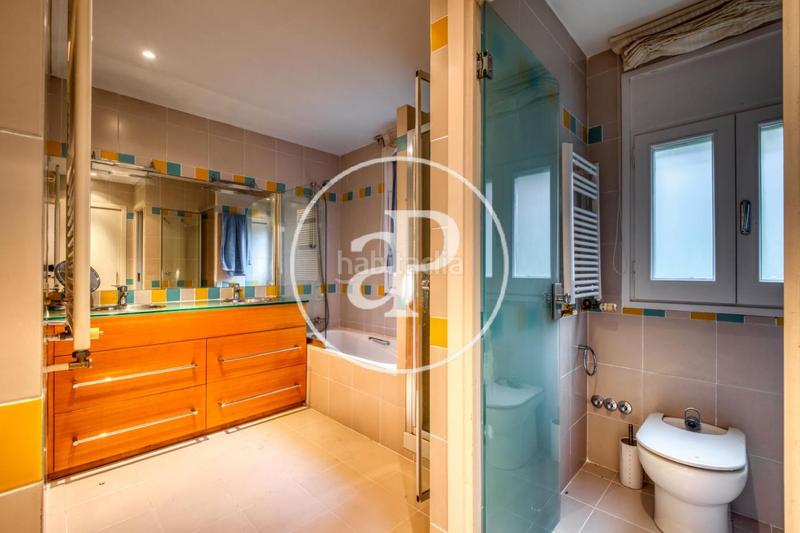 Foto 34ea0d03-d67a-47d7-9384-f99d66c5db15. Casa con riscaldamento parcheggio piscina in Golf-Can Trabal Sant Cugat del Vallès