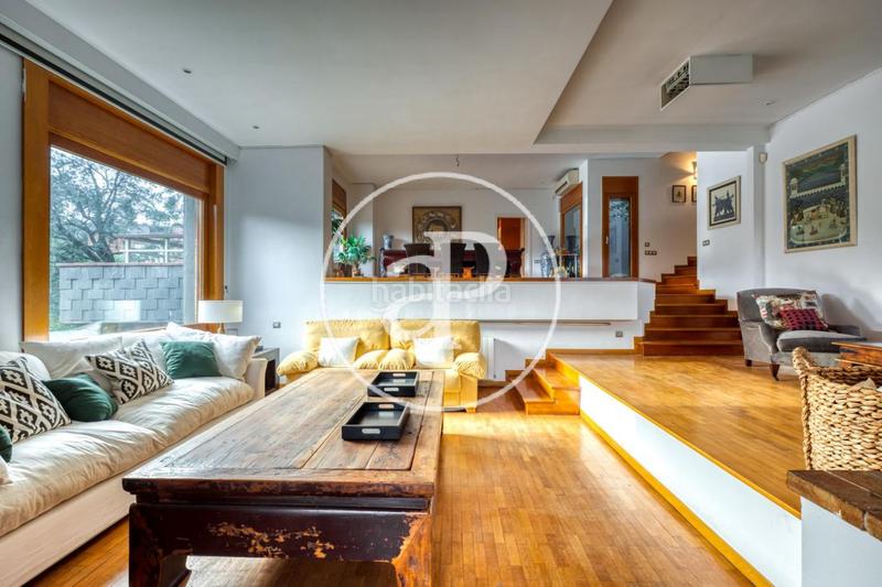 Foto 6322a5d6-2b7e-4c68-8da0-0c1d510de1cd. Casa con riscaldamento parcheggio piscina in Golf-Can Trabal Sant Cugat del Vallès