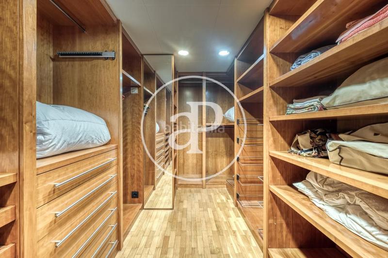 Foto bd308840-e947-4340-9104-43abe487b2d4. Casa con riscaldamento parcheggio piscina in Golf-Can Trabal Sant Cugat del Vallès