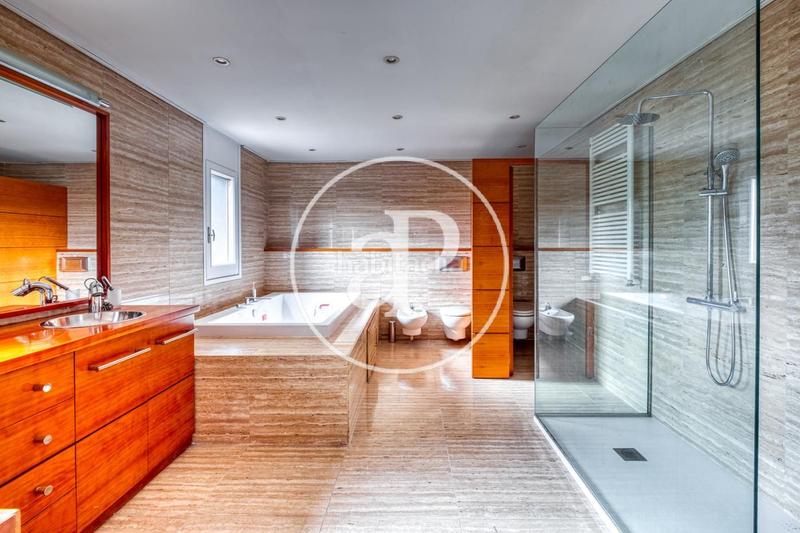 Foto f1e79136-a6ca-410d-b0b0-587a27216bfc. Casa con riscaldamento parcheggio piscina in Golf-Can Trabal Sant Cugat del Vallès