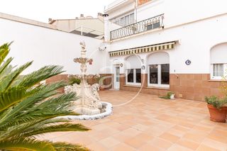 Maison à Creu Alta. Casa en venta en creu alta, sabadell