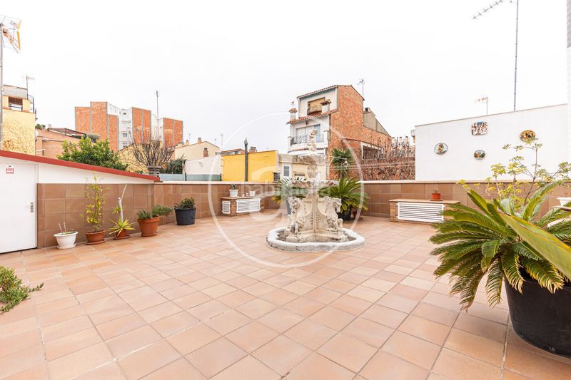 Foto aea3c3e3-359b-44f4-9487-37942acaf2e3. Casa amb calefacció aparcament a Creu Alta Sabadell