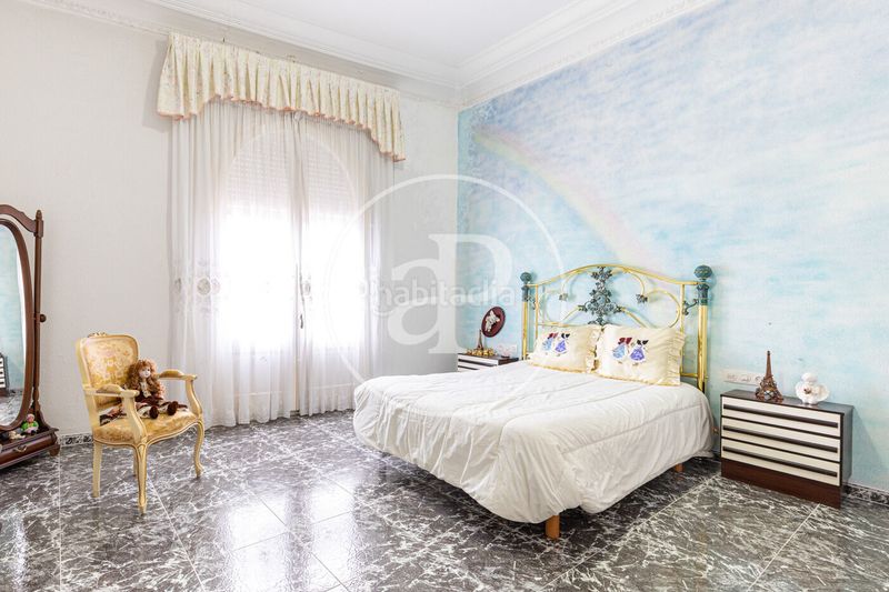 Foto c0fa843a-2e91-4918-a45b-b0165f6b7a05. Casa amb calefacció aparcament a Creu Alta Sabadell
