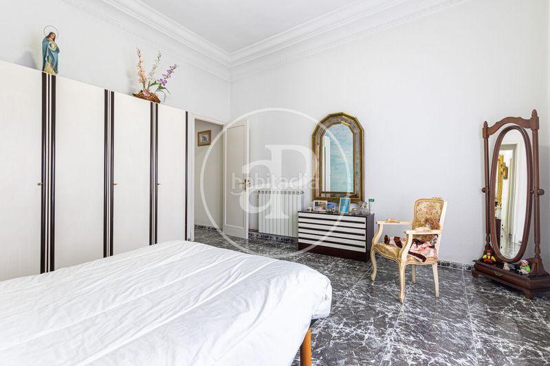Foto dfb5e102-fa1f-4ccf-8cc2-1e8c31651f08. Casa amb calefacció aparcament a Creu Alta Sabadell