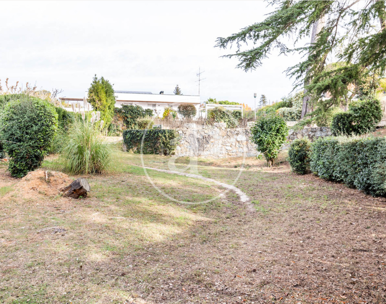 Foto ab628367-6516-42d9-8c04-a4fcd6284537. Wohngrundstück in Valldoreix Sant Cugat del Vallès