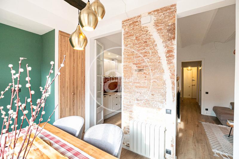 Foto 696effcd-40ae-46b2-859b-b5c88e5020d6. Lloguer pis amb calefacció aparcament a Vila de Gràcia Barcelona