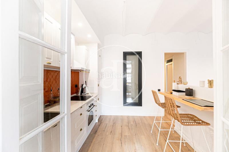 Foto c0edbc14-5c94-40d2-a98a-da9f79438d12. Rent flat with heating parking in Vila de Gràcia Barcelona