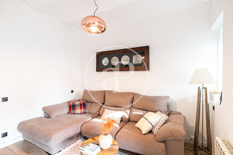 Foto cc7cd946-8cf7-49a2-a501-23f4637a58ab. Rent flat with heating parking in Vila de Gràcia Barcelona