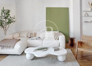 Location Appartement  Gran via de les corts catalanes. Piso en alquiler en gran vía