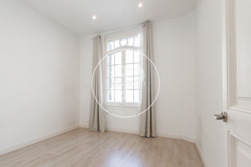 Foto 8d4e37d4-a0eb-4627-ac61-1c70fb296aae. Alquiler piso  en alquiler en calle provença eixample esquerra en Barcelona