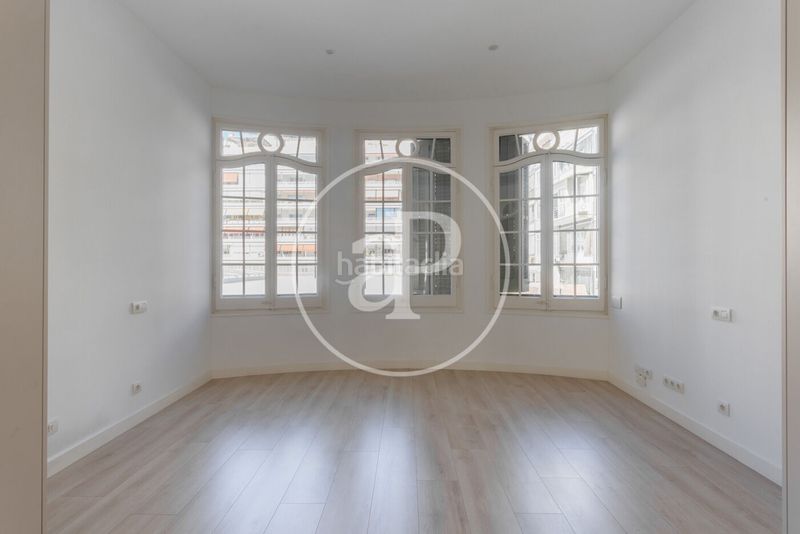 Foto a2f5f670-c4dd-4041-b8d1-517d9ecfedd8. Alquiler piso  en alquiler en calle provença eixample esquerra en Barcelona