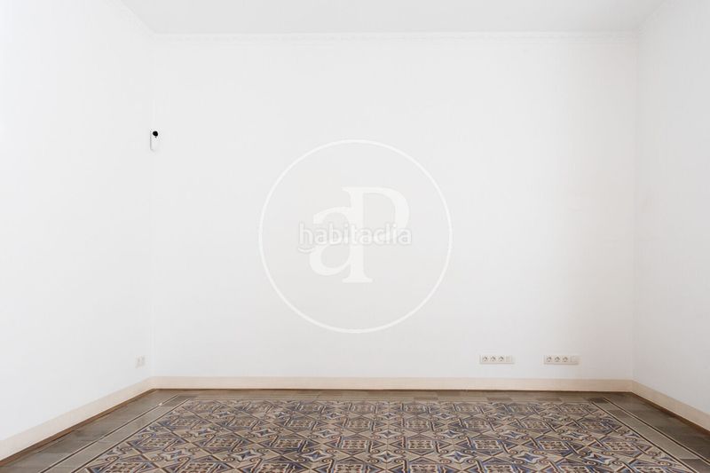 Foto e5b4a20a-0a7e-4186-8e43-12fcaad2f849. Alquiler piso  en alquiler en calle provença eixample esquerra en Barcelona