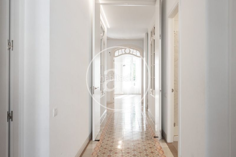 Foto fa90734b-ba32-4fa1-b171-6d7763b3bd50. Alquiler piso  en alquiler en calle provença eixample esquerra en Barcelona