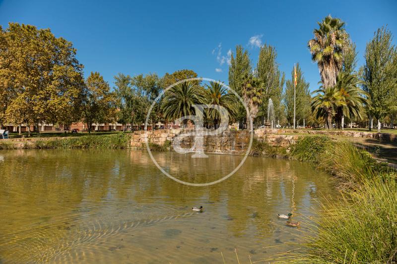 Foto 03e965dd-d98c-41f9-905a-3ce9dd0c1ea9. Terreno residenziale in Centre Sant Quirze del Vallès