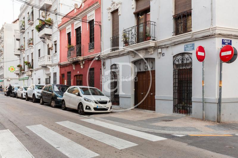 Foto 6ce2f632-28bb-4733-a84f-135b3ef06c07. Dúplex  en venta en en corts en En Corts - Doctor Waksman Valencia