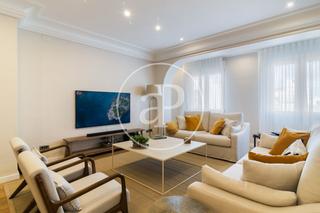 Location Appartement  Gran via del marqués del túria. Piso en alquiler en gran via