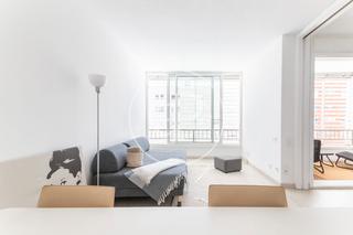 Location Appartement  Carrer de beltrán i rózpide. Piso en alquiler en pedralbes