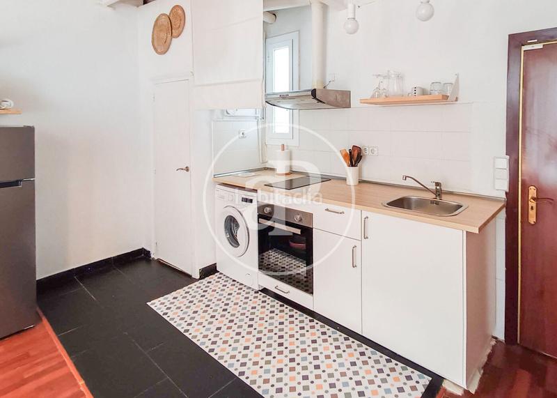 Foto 252ff910-ac64-43bb-af87-b888a432e91c. Piso  en venta en el born en St. Pere - Sta. Caterina - El Born Barcelona