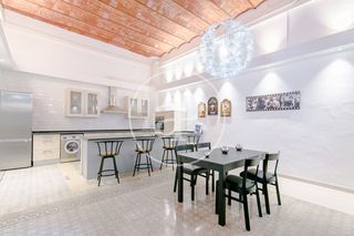 Alquiler Piso  Passatge de la banca. Piso en alquiler en el gótico