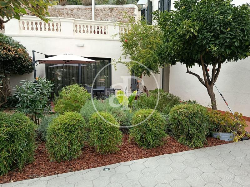 Foto 93cd4c6a-c39b-45f0-a020-661f535cb7a7. Miete haus mit heizung parking pool in El Coll Barcelona