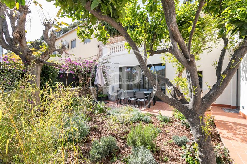 Foto 33d310e6-766d-4dea-a599-4f27052ef521. Rent house with heating parking pool in El Coll Barcelona