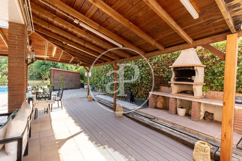 Foto 47799b56-de2e-4899-83f9-003efbebab3a. Casa amb calefacció aparcament piscina a Can Llobateres-Can Pallars Sant Quirze del Vallès