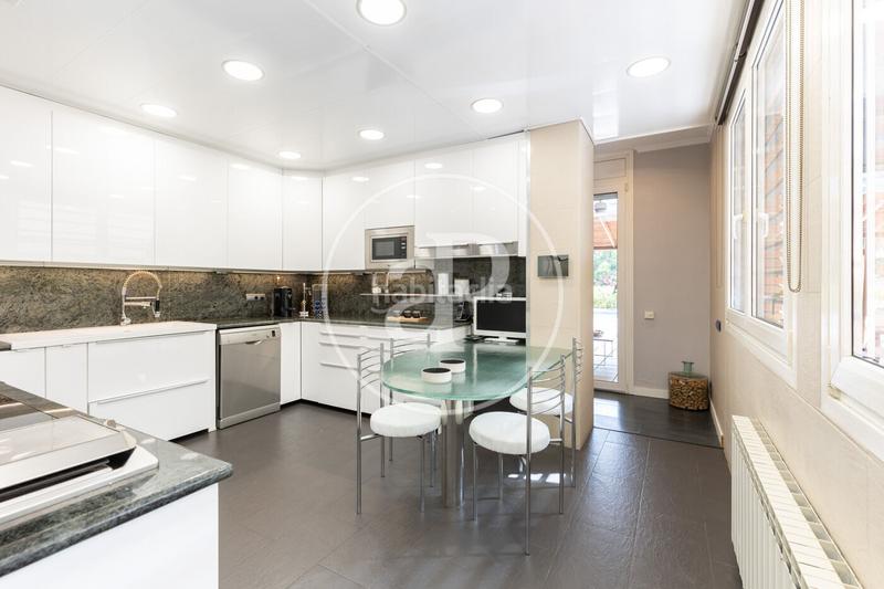 Foto 533ee203-9a5c-4f14-851e-64350b260d18. Casa amb calefacció aparcament piscina a Can Llobateres-Can Pallars Sant Quirze del Vallès