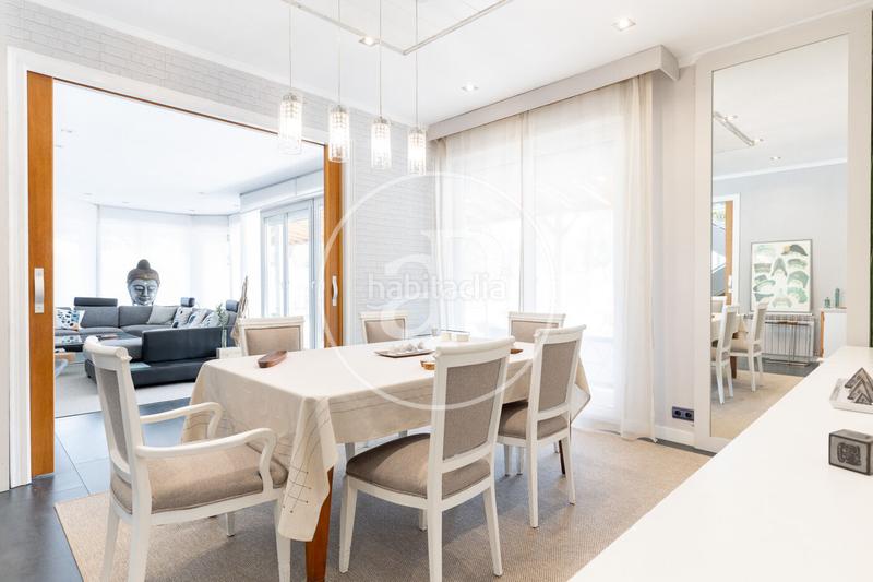 Foto 5d78550a-8e6b-4eb7-8516-e47ba0bad2bf. Casa amb calefacció aparcament piscina a Can Llobateres-Can Pallars Sant Quirze del Vallès